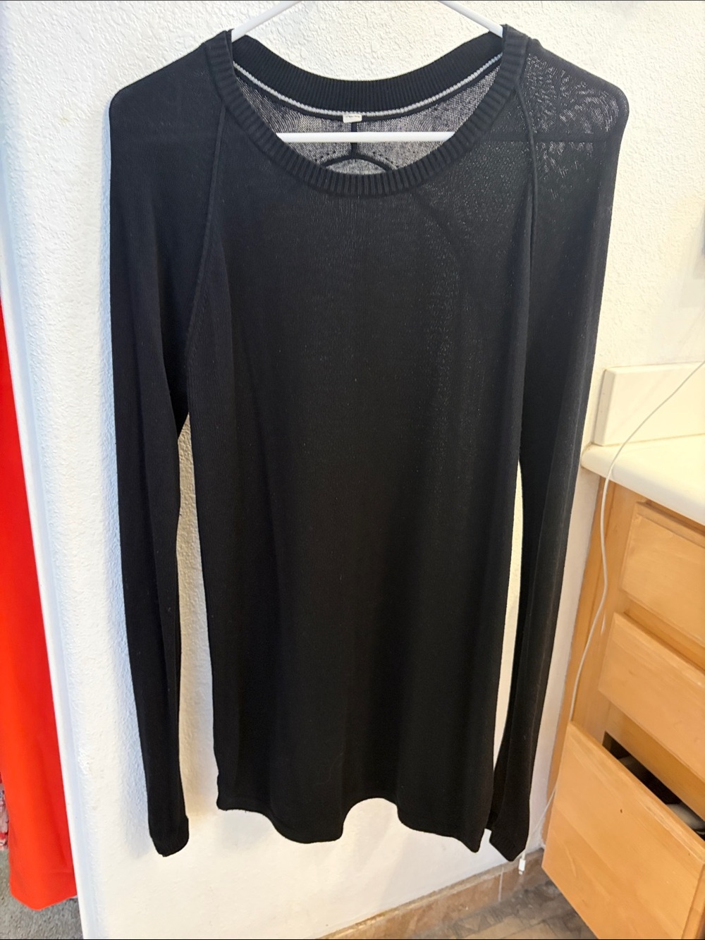 Lululemon Classic Black Lightweight Long Sleeve Top